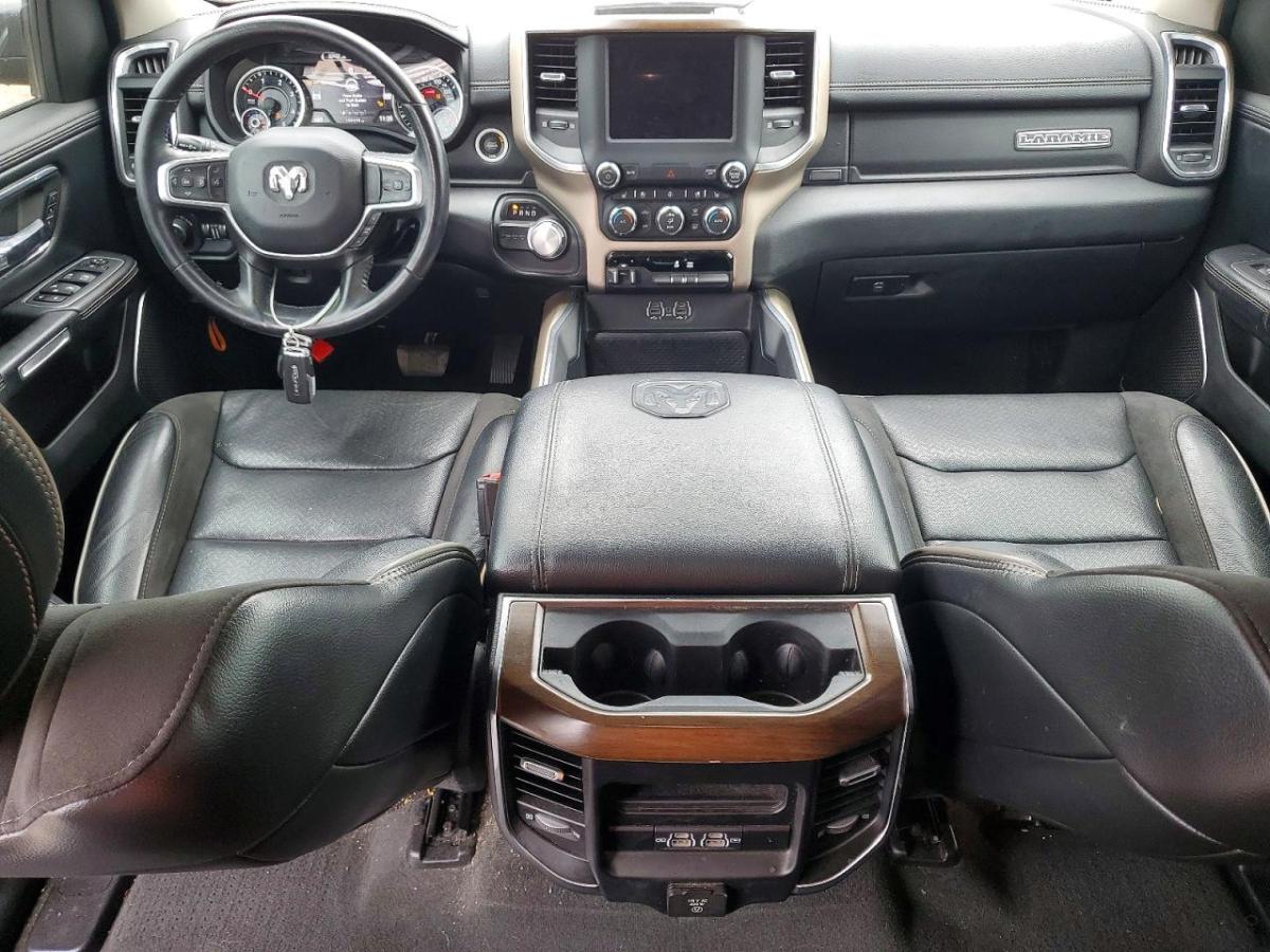 Dodge  RAM 1500 LARAMIE	