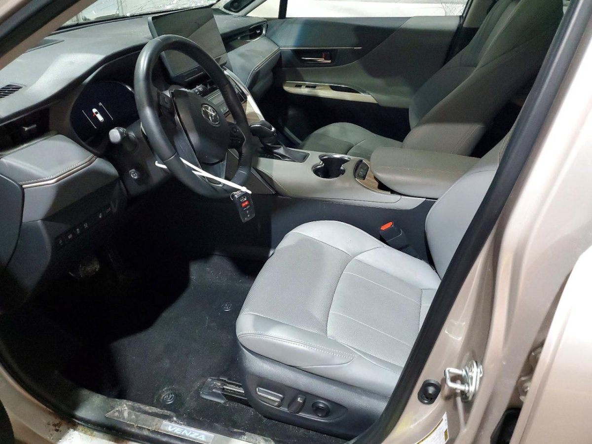 Toyota TOYOTA VENZA LIMITED