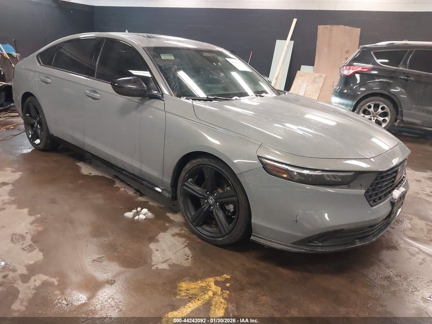 Honda Accord, Hybrid Sport-L