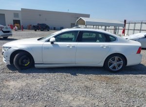 Volvo S90 T5 MOMENTUM