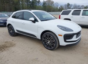 Porsche MACAN T