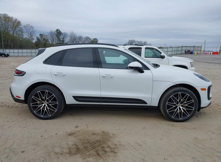 Porsche MACAN T