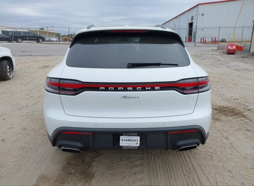 Porsche MACAN T