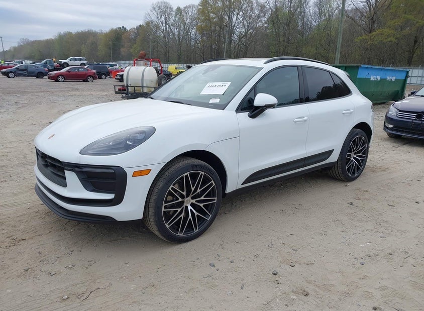 Porsche MACAN T