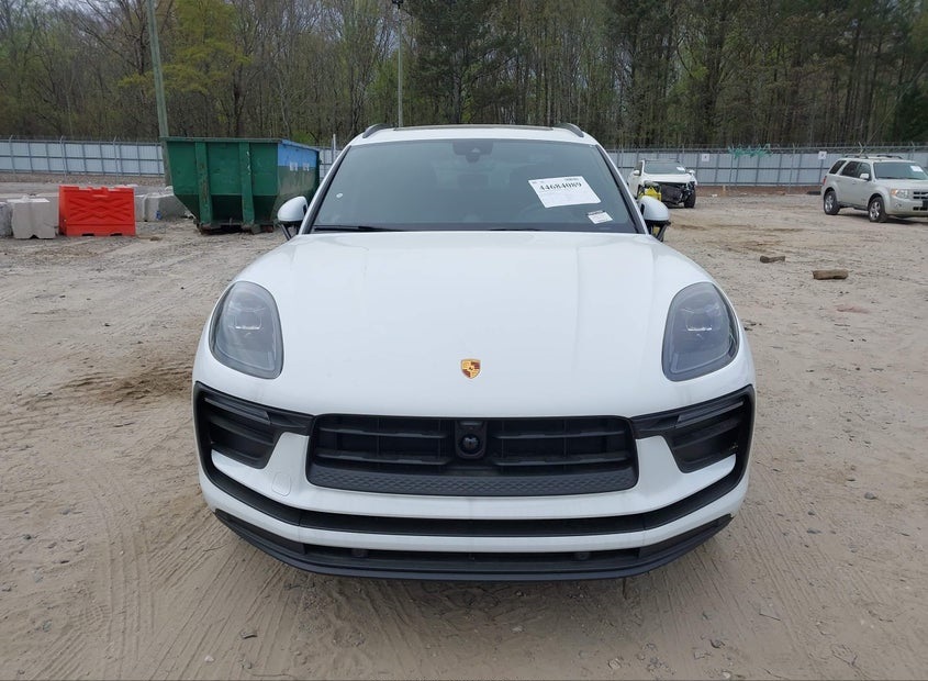 Porsche MACAN T