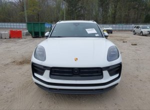 Porsche MACAN T