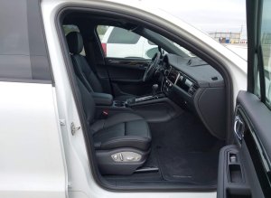 Porsche MACAN T