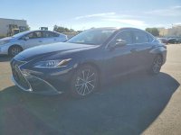 Lexus ES, 300H Base
