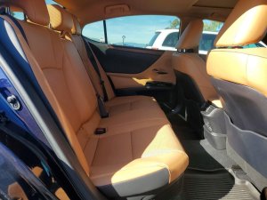 Lexus ES, 300H Base