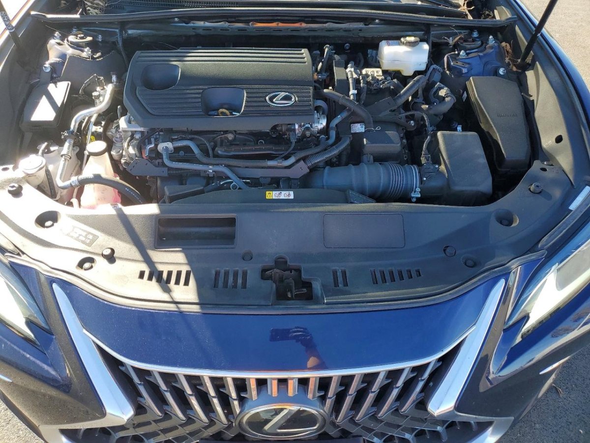 Lexus ES, 300H Base