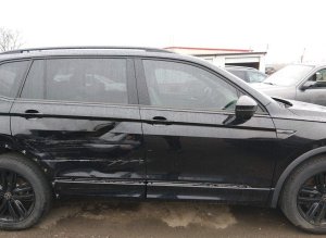 Volkswagen TIGUAN 2.0T SE R-LINE BLACK