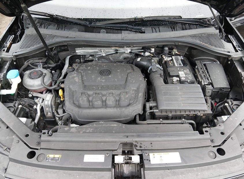 Volkswagen TIGUAN 2.0T SE R-LINE BLACK