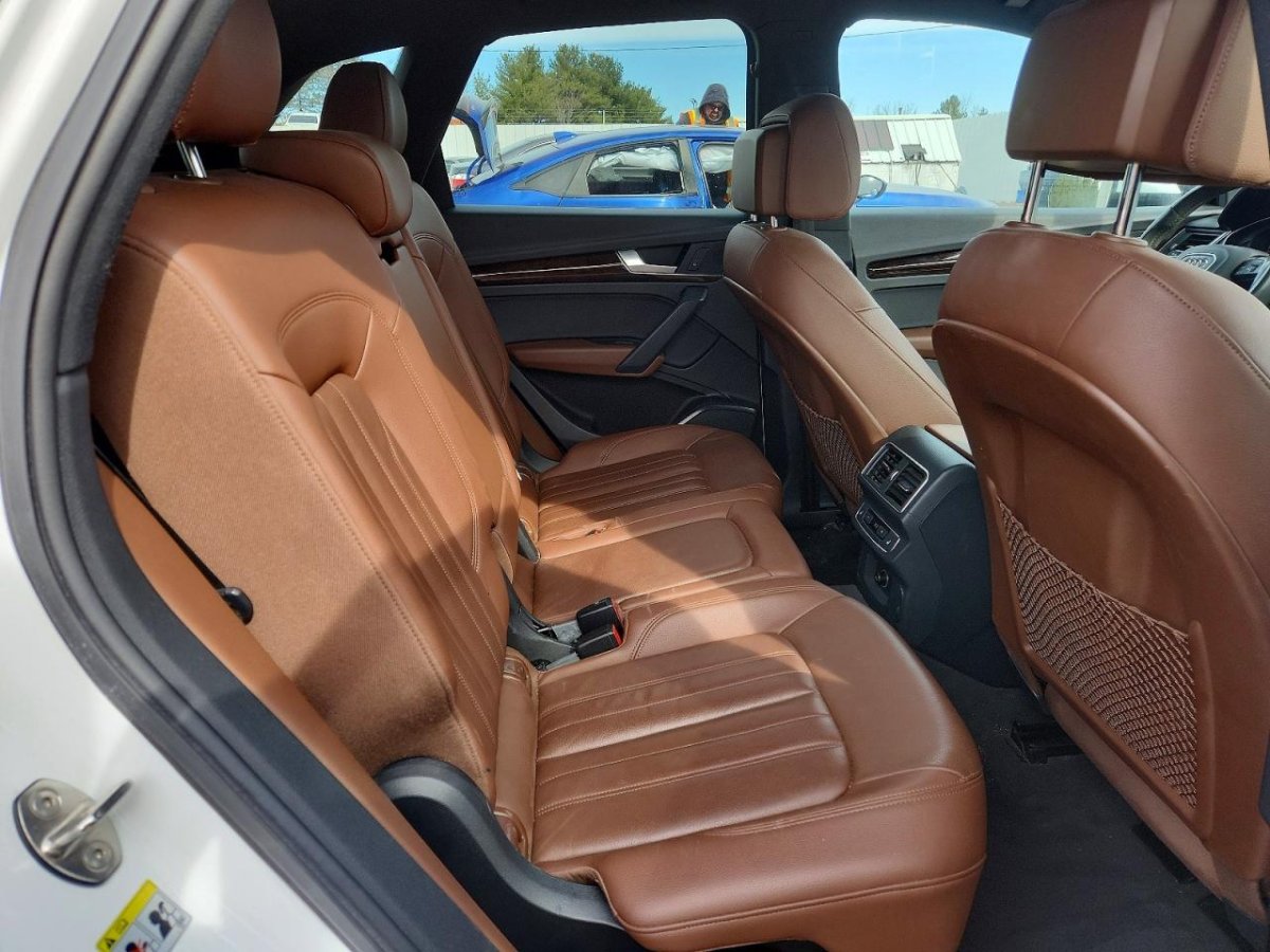 Audi Q5, Premium Plus