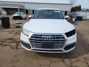 Audi Q5, Premium Plus