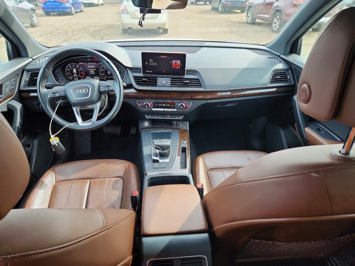 Audi Q5, Premium Plus