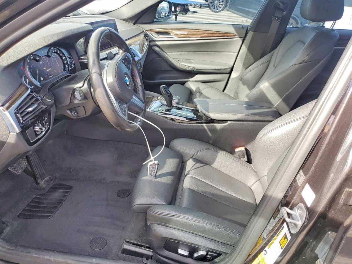 BMW 530E