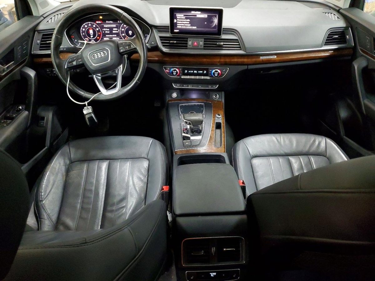 Audi Q5, Premium Plus
