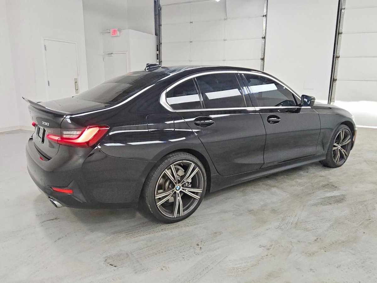BMW 3 Series, 330XI