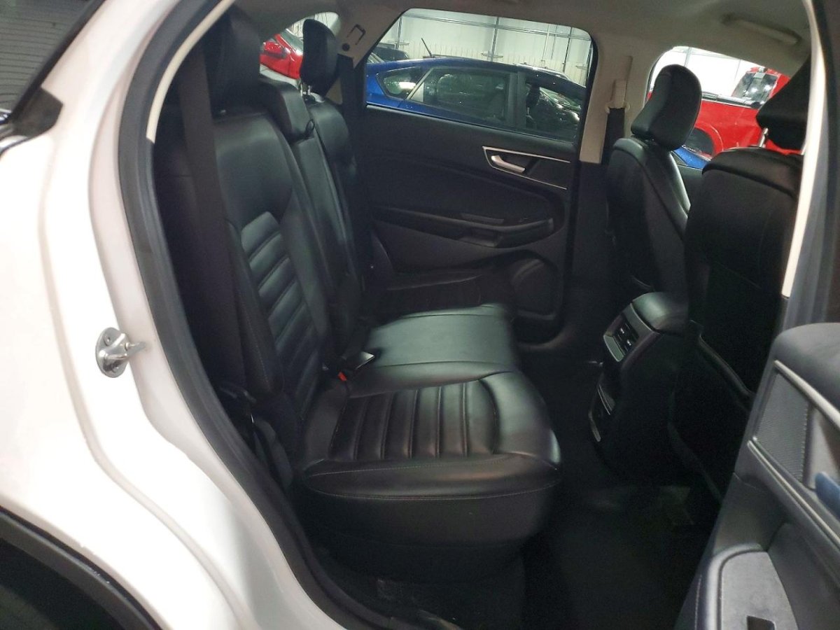 Ford Edge, Sel