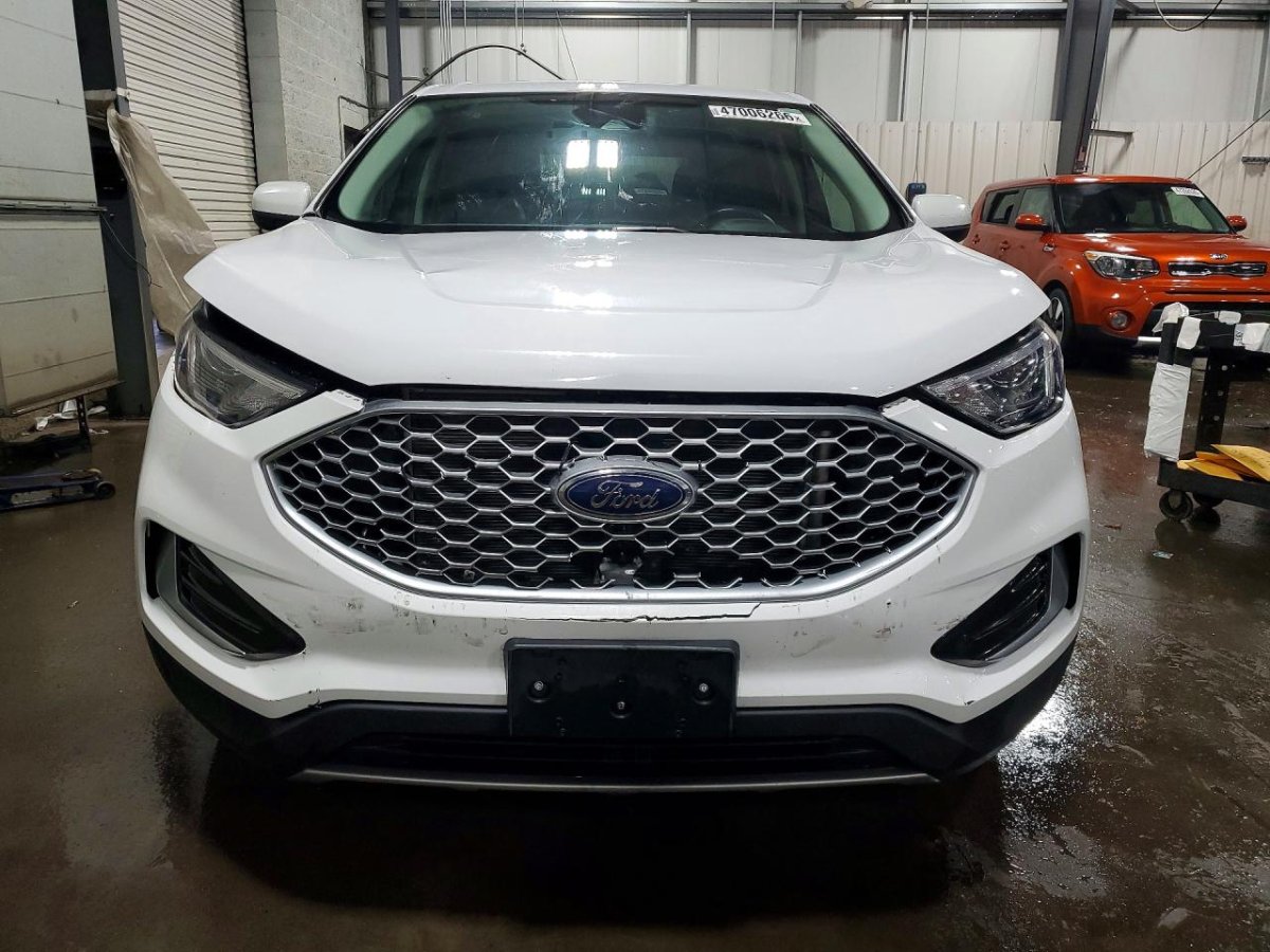 Ford Edge, Sel