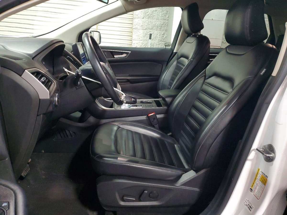 Ford Edge, Sel