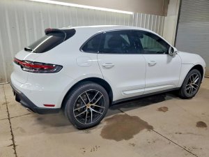 Porsche MACAN BASE