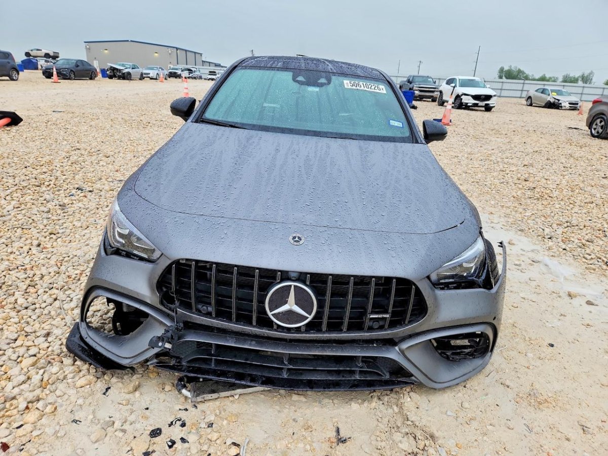 Mercedes-Benz CLA 45 AMG