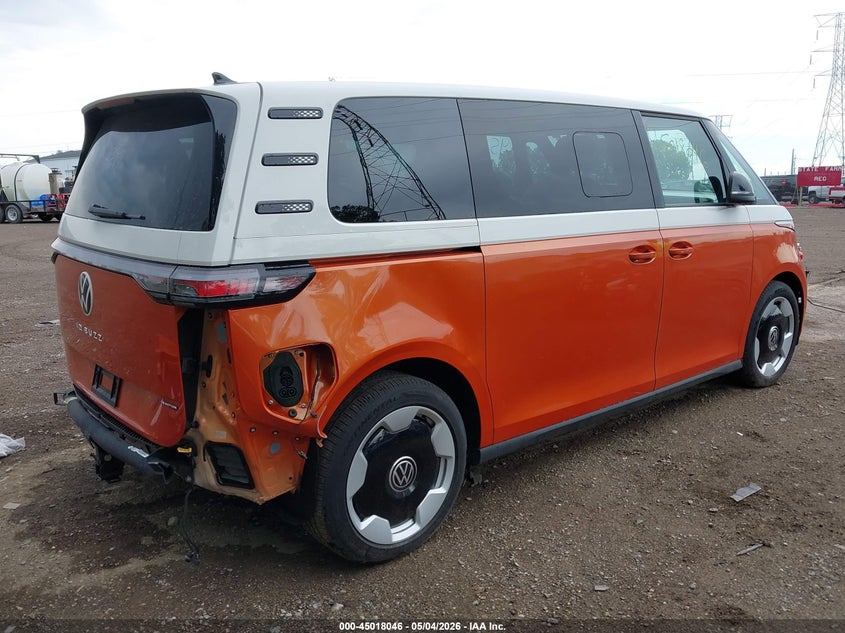 Volkswagen ID. BUZZ PRO S PLUS WITH 4MOTION