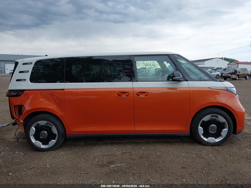 Volkswagen ID. BUZZ PRO S PLUS WITH 4MOTION
