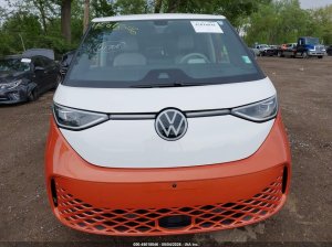 Volkswagen ID. BUZZ PRO S PLUS WITH 4MOTION