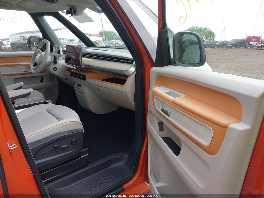 Volkswagen ID. BUZZ PRO S PLUS WITH 4MOTION