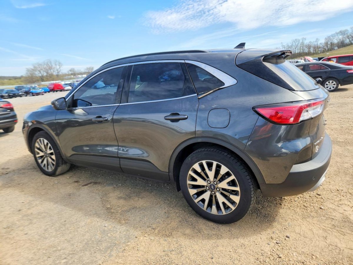 Ford Escape, Titanium