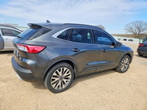 Ford Escape, Titanium