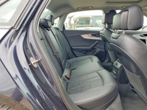 Audi A4, Premium