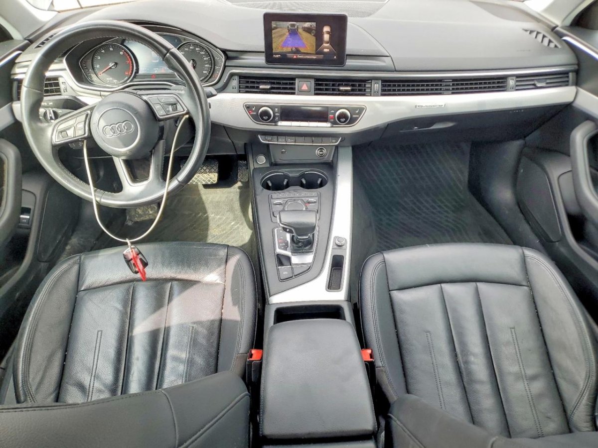 Audi A4, Premium