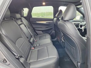 Infiniti QX50, Essential
