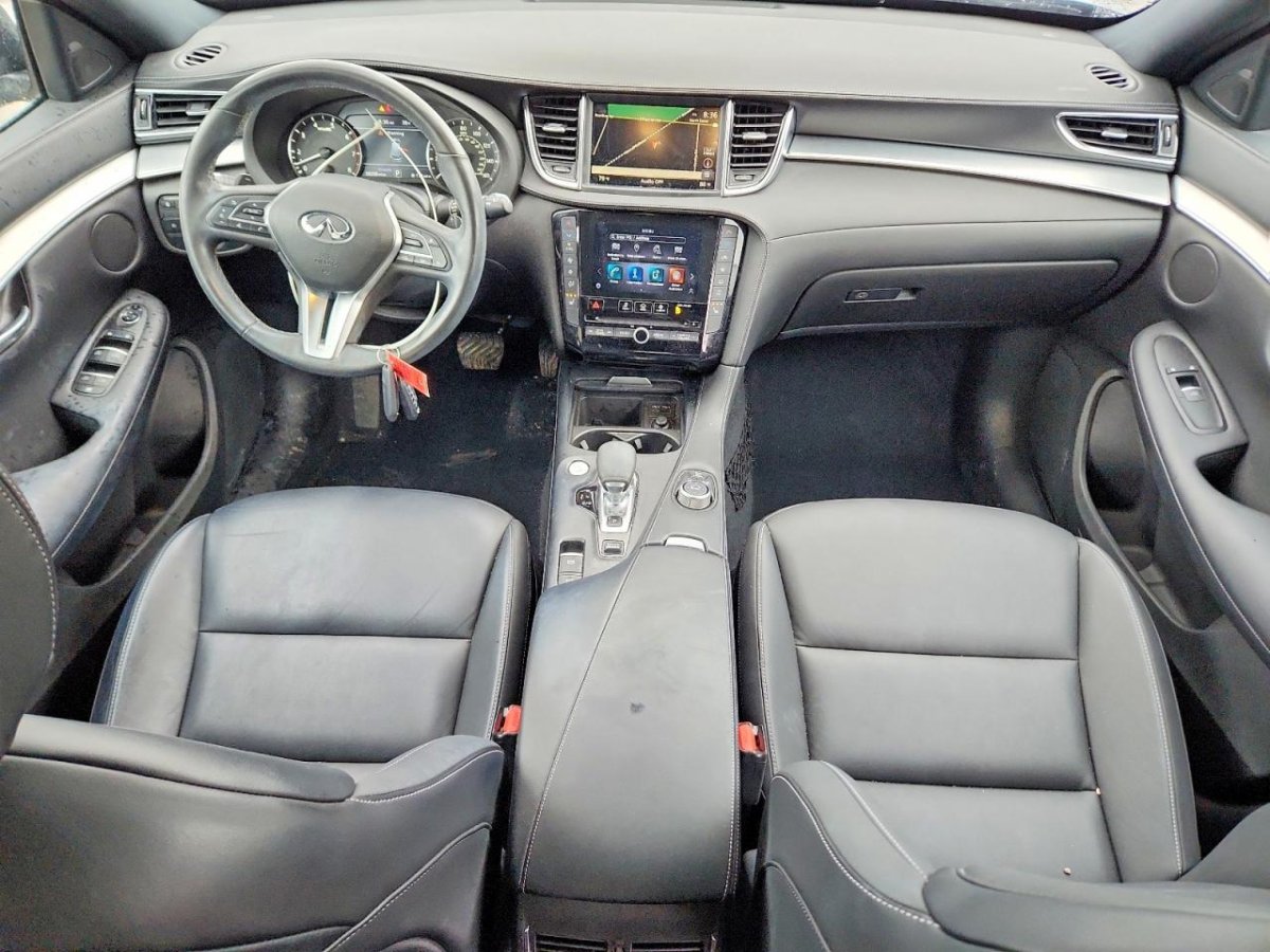 Infiniti QX50, Essential