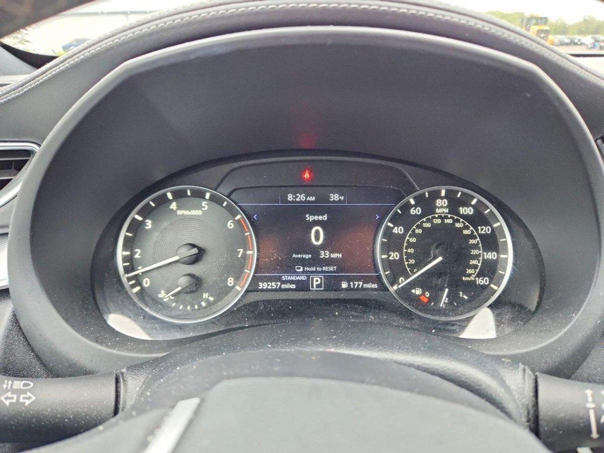 Infiniti QX50, Essential
