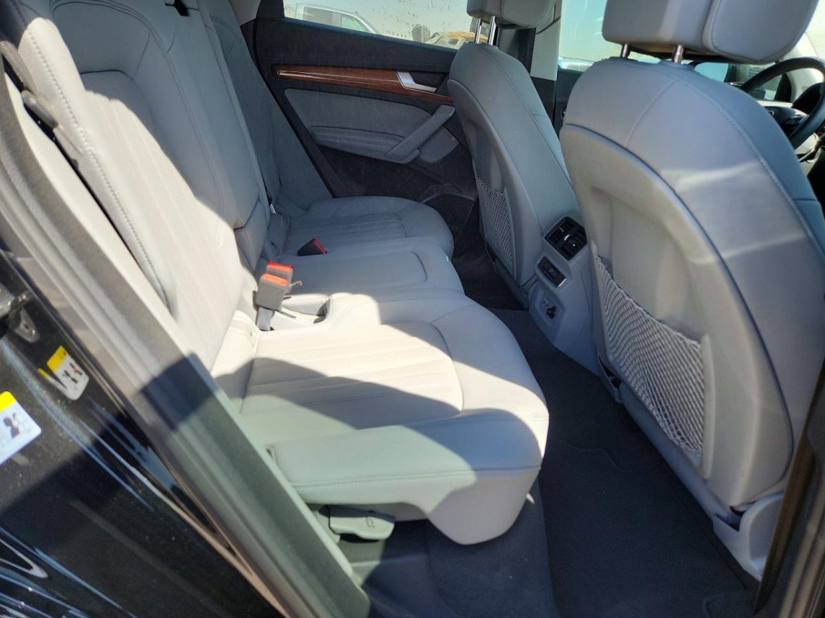Audi Q5, Premium Plus 45