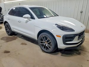 Porsche MACAN BASE