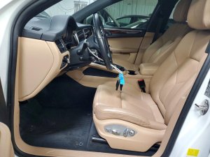 Porsche MACAN BASE