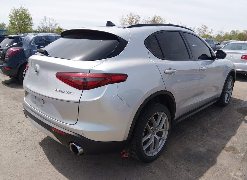 Alfa Romeo Stelvio, Ti Sport Awd