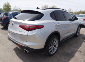 Alfa Romeo Stelvio, Ti Sport Awd
