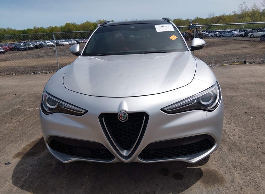 Alfa Romeo Stelvio, Ti Sport Awd