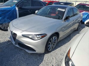 Alfa Romeo GIULIA SPORT