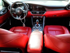 Alfa Romeo GIULIA SPORT