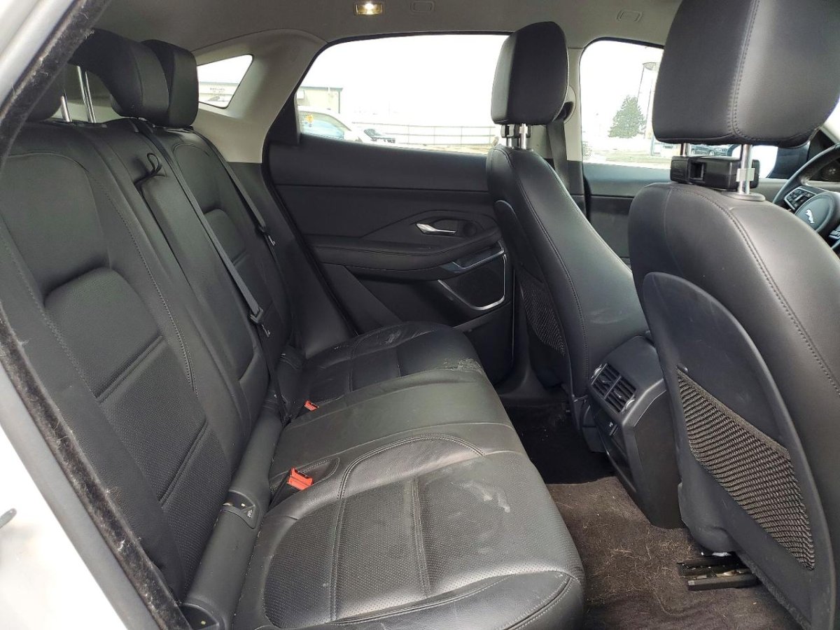 Jaguar E-PACE SE