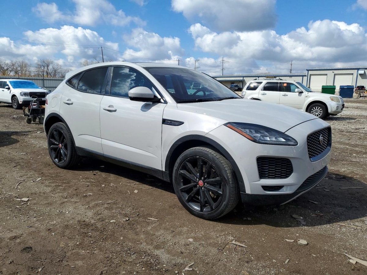 Jaguar E-PACE SE