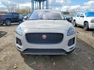 Jaguar E-PACE SE