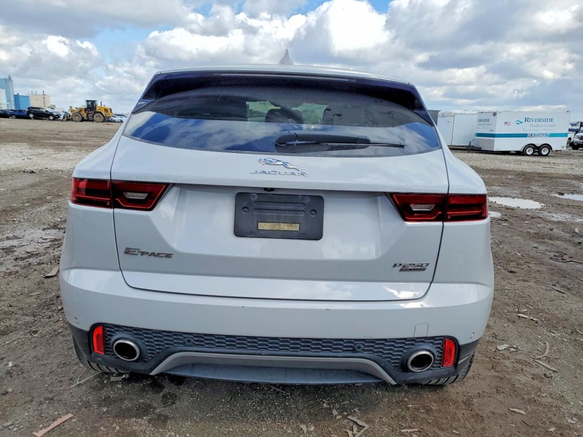Jaguar E-PACE SE